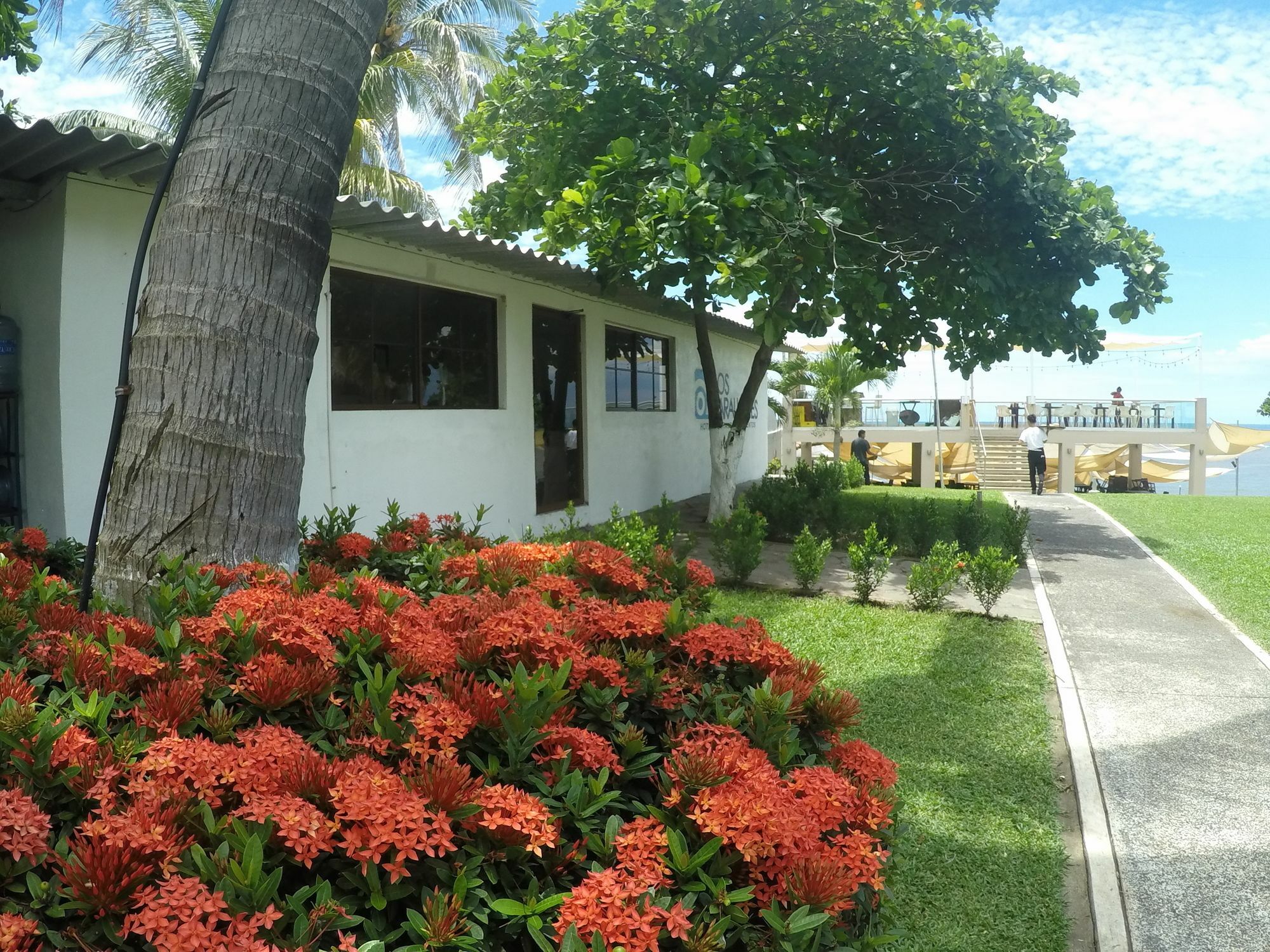 Hotel Los Farallones Ла-Либертад Экстерьер фото